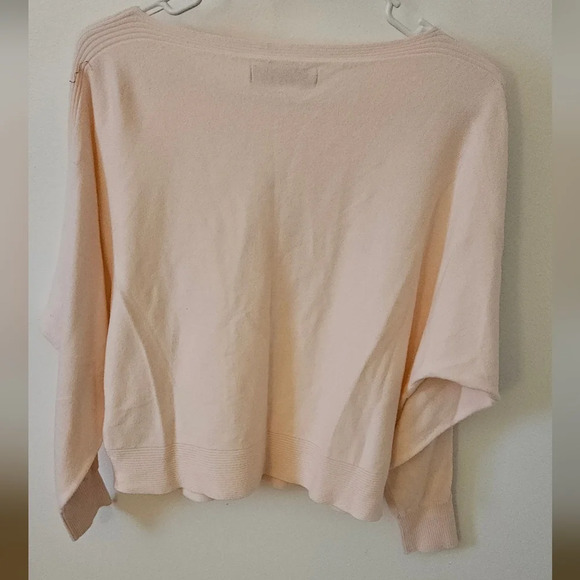 Abercrombie & Fitch Baby Pink Sweater - Picture 4 of 6